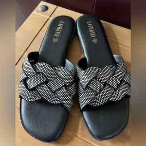LAFOOTGI women’s sandal slides NWOT. Size 11